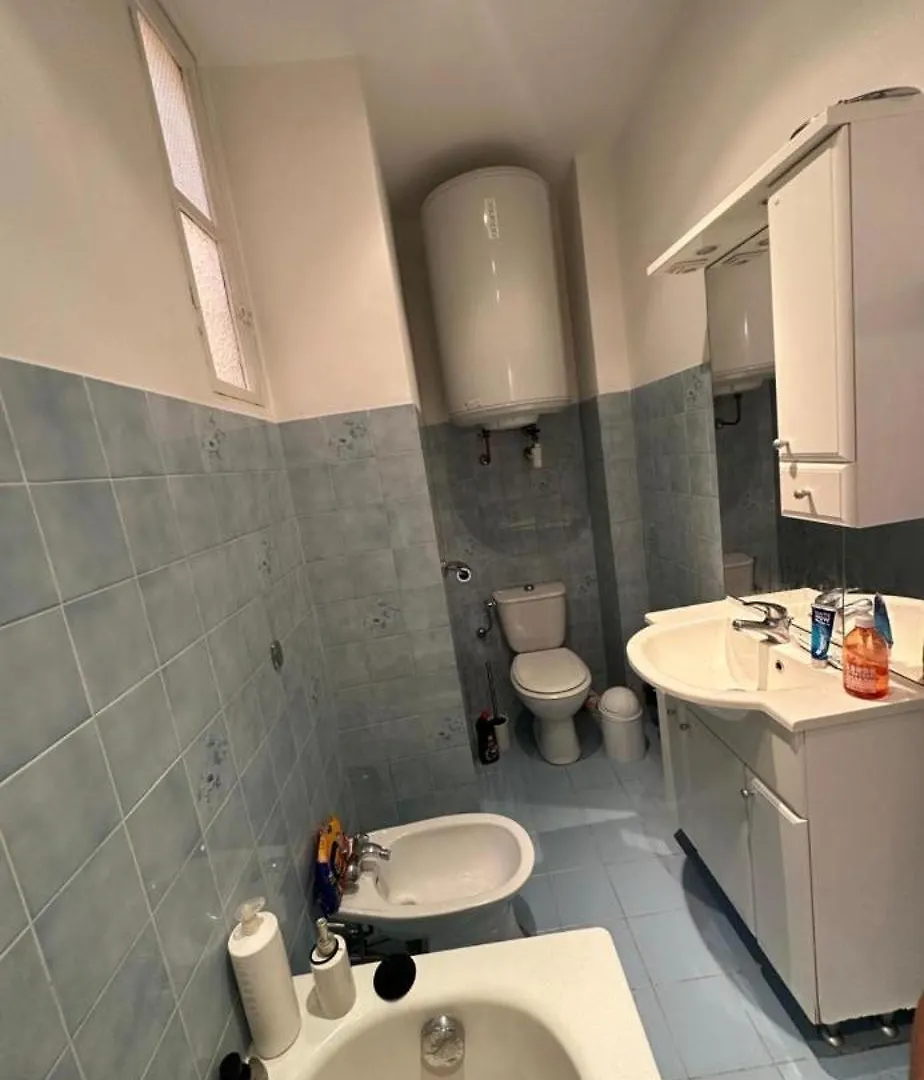 Two Bedroom Apartment To Rent In ניס צרפת